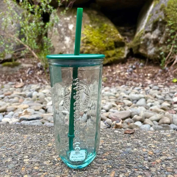 Starbucks Triangle Recycled Glass Tumbler 2026 Green 16 oz Cold Beverages Straw - Picture 2 of 7